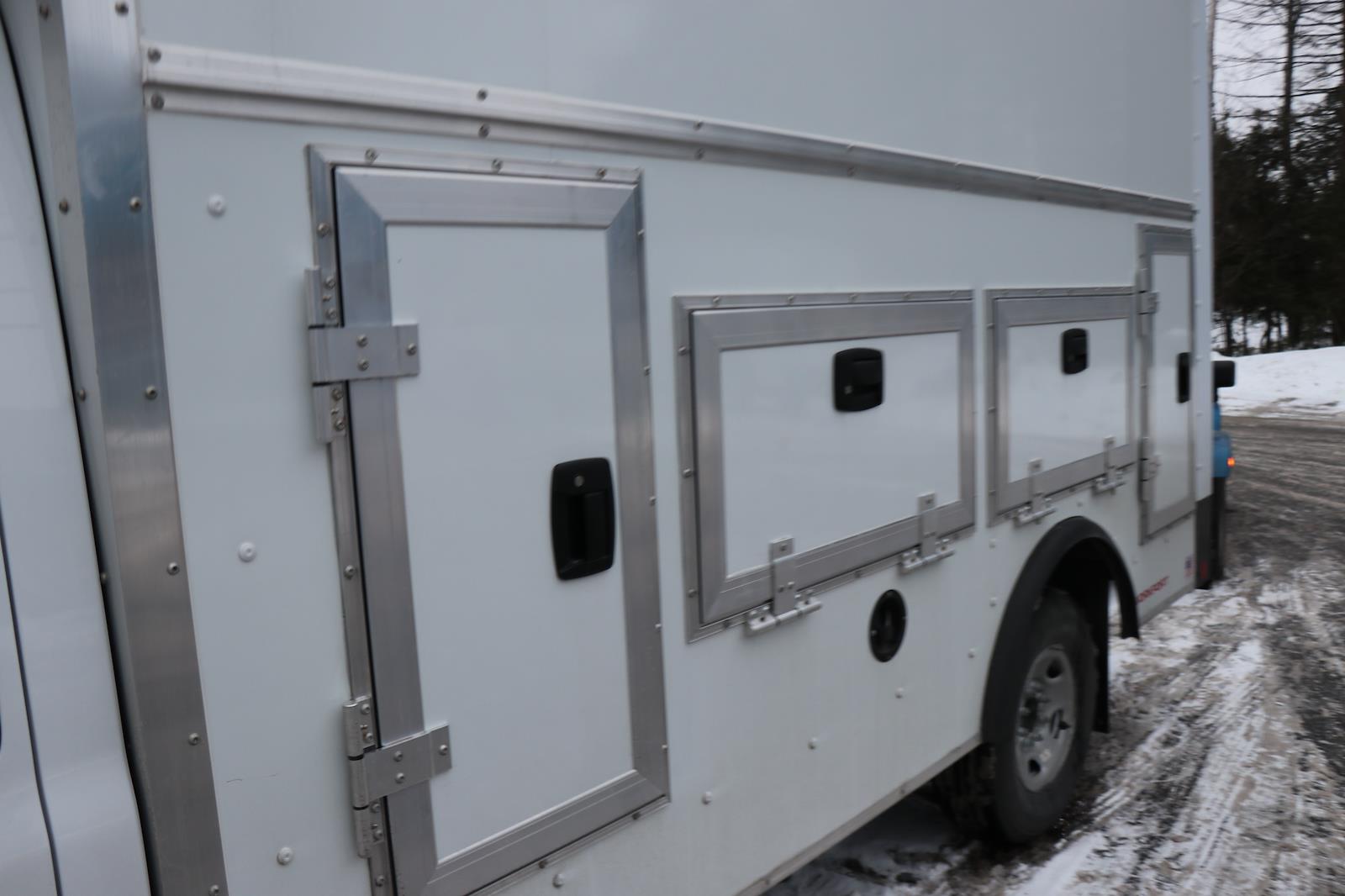New 2026 Chevrolet Express 3500 - photo 2