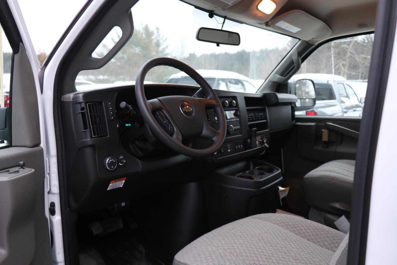 New 2026 Chevrolet Express 3500 Cutaway - photo 3