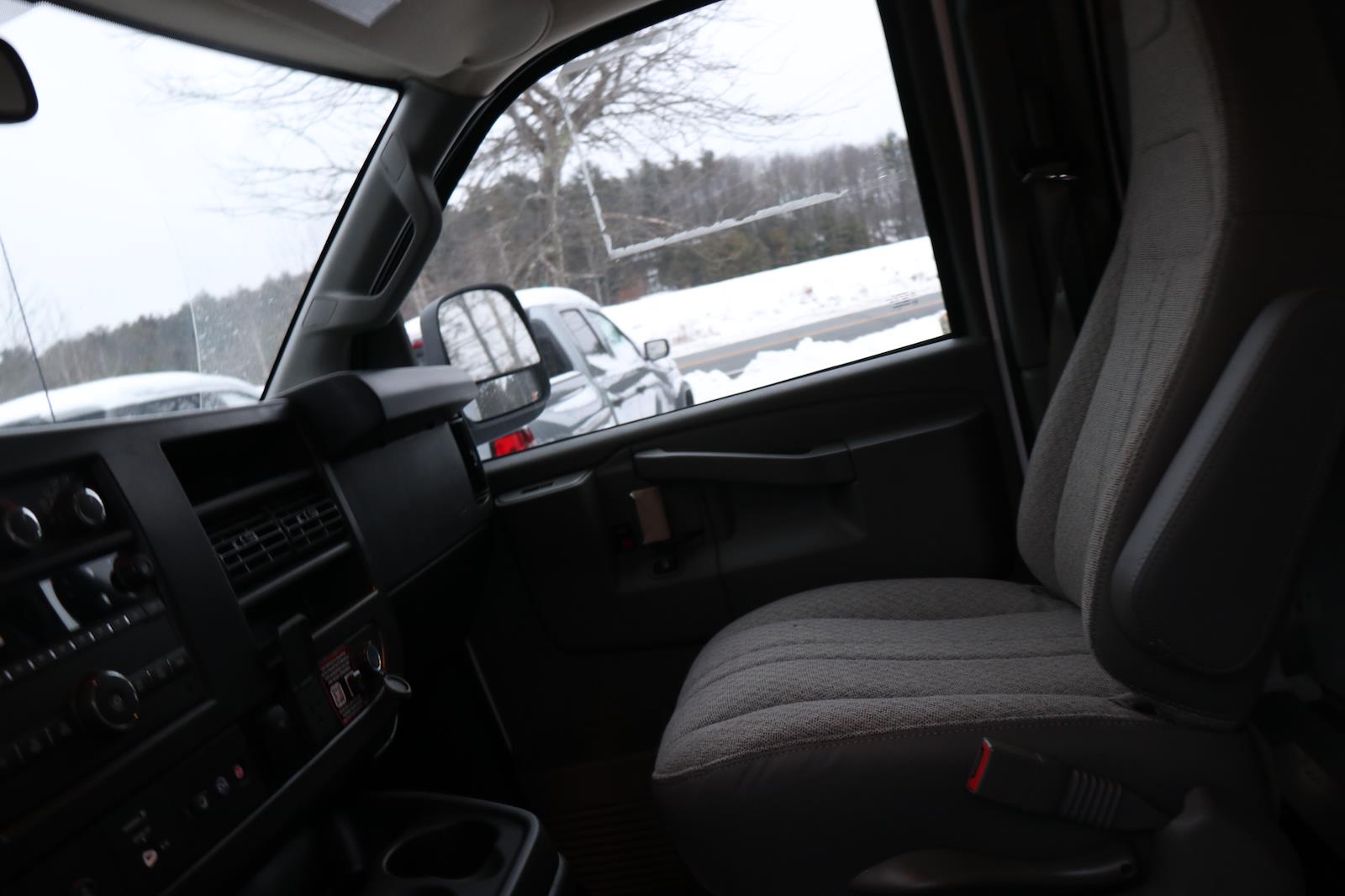 New 2026 Chevrolet Express 3500 Cutaway - photo 7