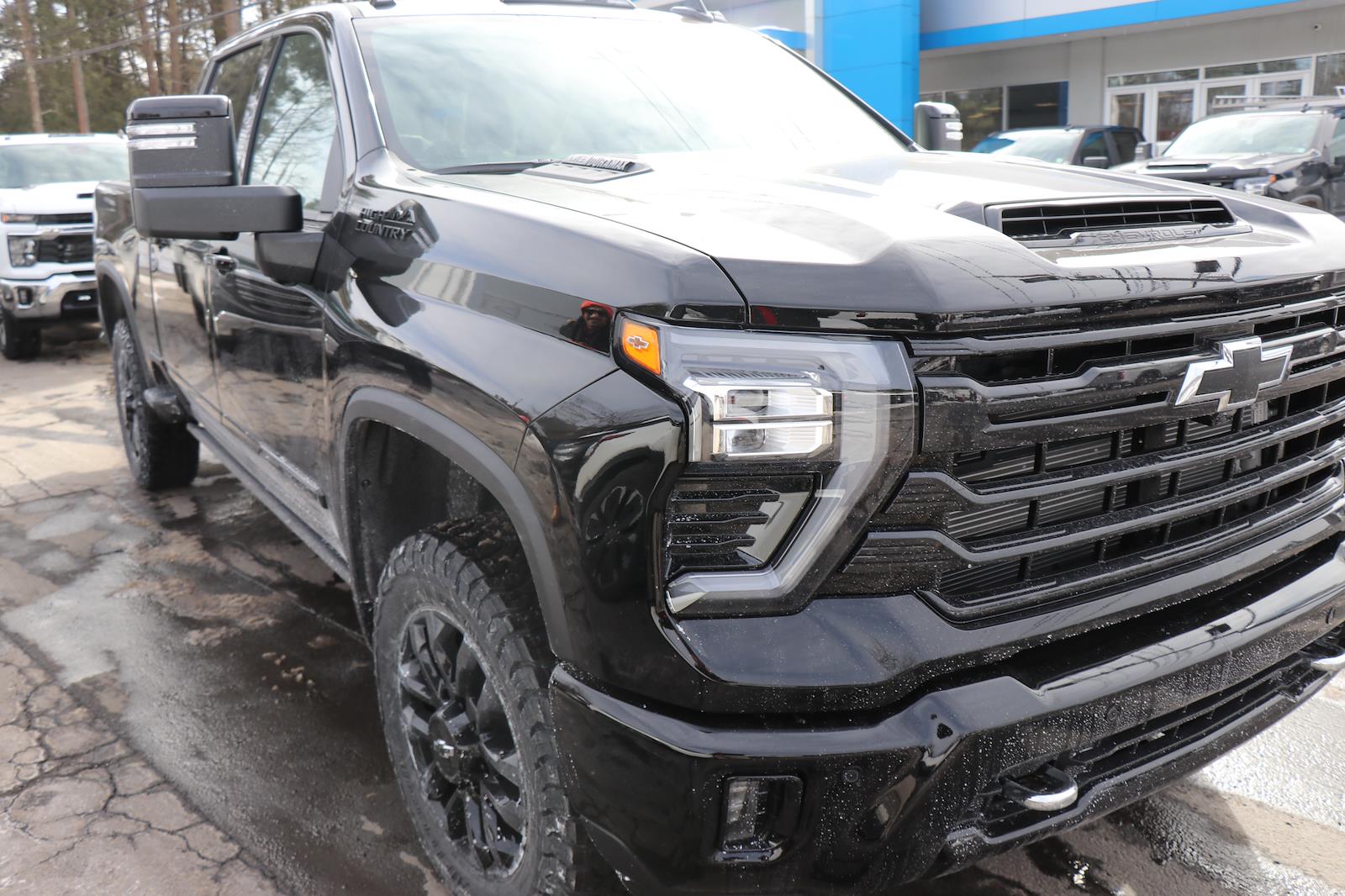 New 2026 Chevrolet Silverado 2500 High Country Crew Cab - photo 3