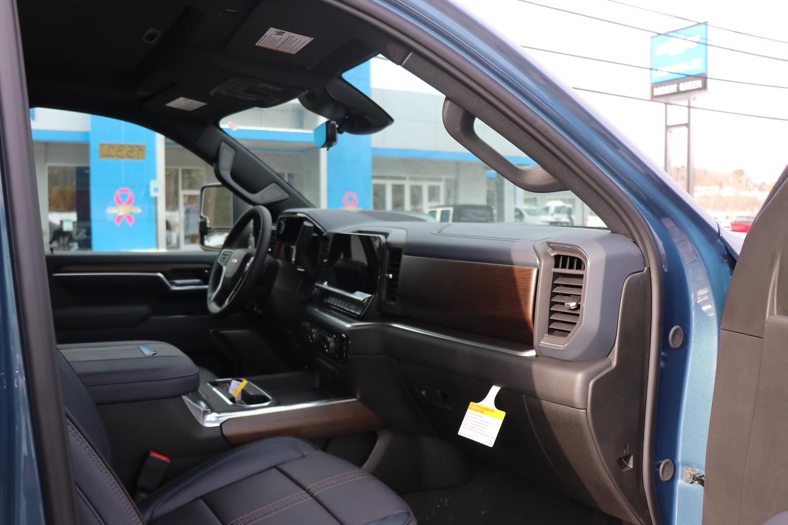 New 2026 Chevrolet Silverado 2500 - photo 2
