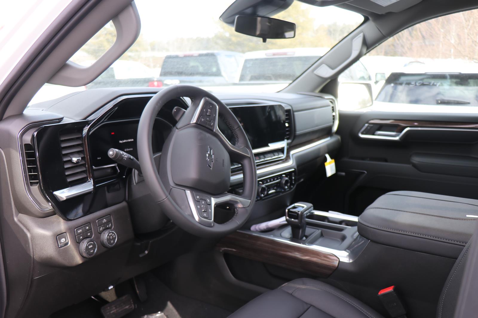 New 2026 Chevrolet Silverado 1500 - photo 2