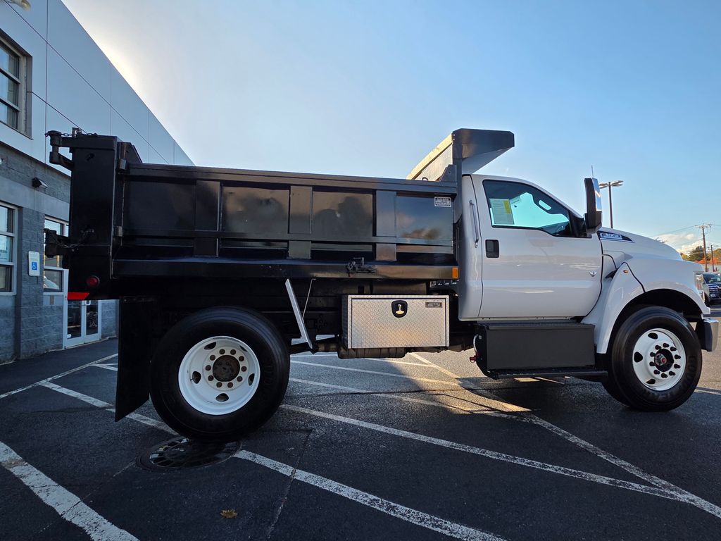 Used 2023 Ford F-650 Regular Cab Cab Chassis - photo 7