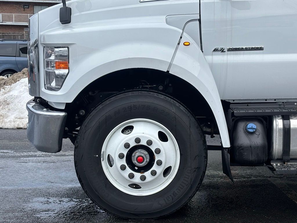 New 2026 Ford F-650 - photo 2