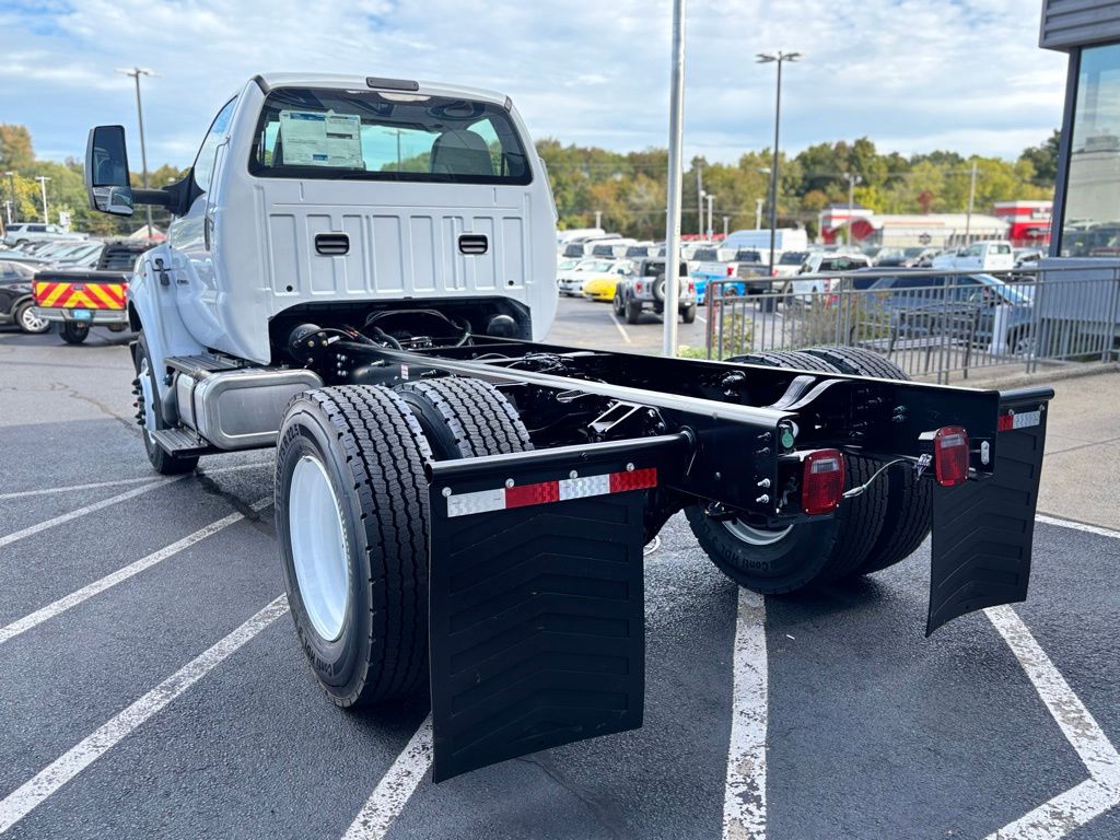New 1996 Ford F-750 Cab Chassis - photo 4