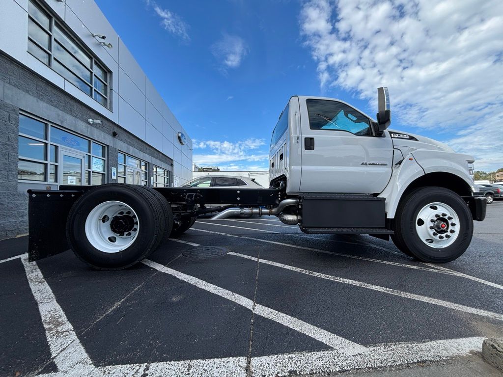 New 1996 Ford F-750 Cab Chassis - photo 7