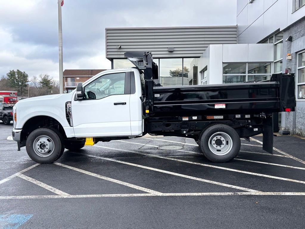 New 2026 Ford F-350 - photo 2