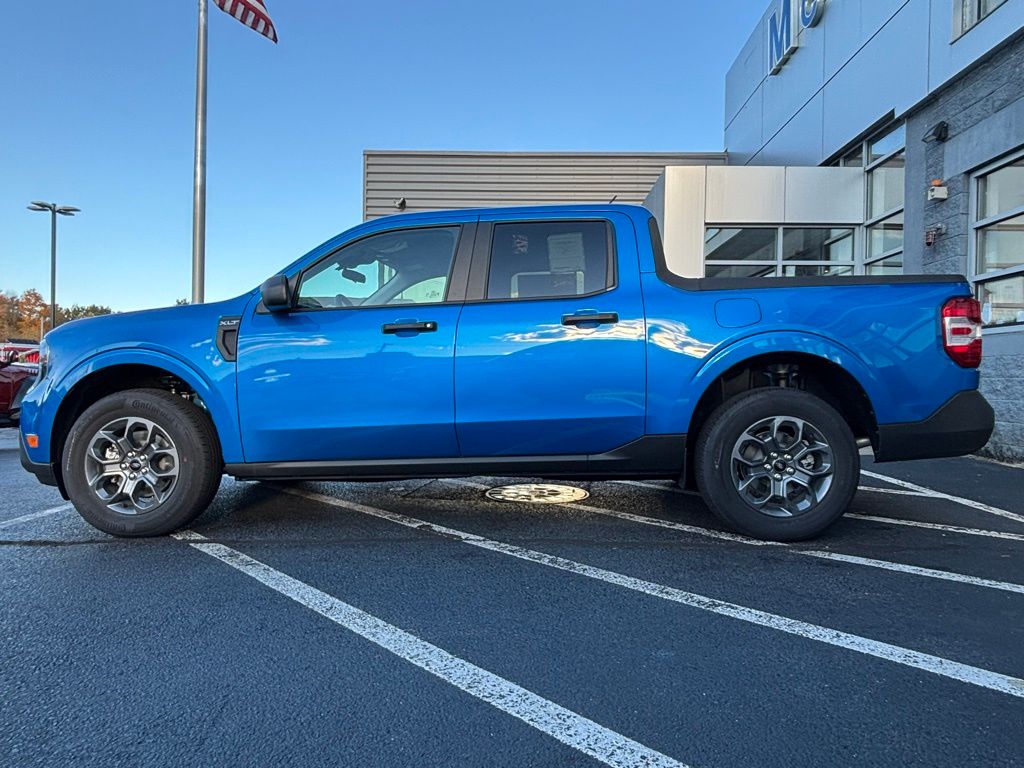 New 2025 Ford Maverick - photo 2