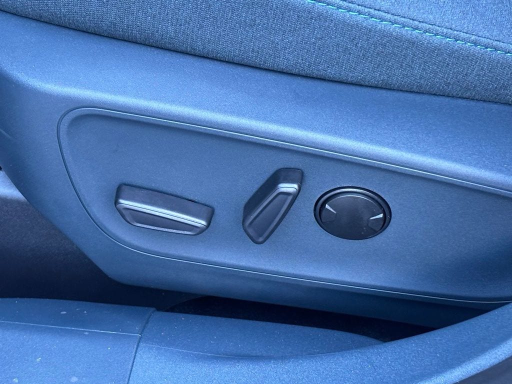 New 2025 Ford Maverick XLT SuperCrew Cab - photo 17
