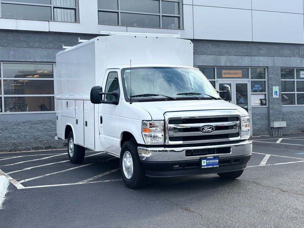 New 2026 Ford E-350 Cutaway - photo 9