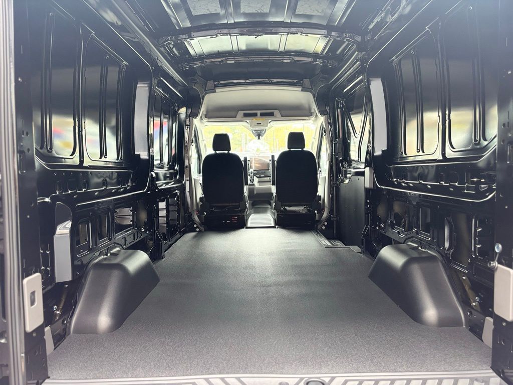New 2026 Ford Transit 250 Medium Roof Empty Cargo Van - photo 5
