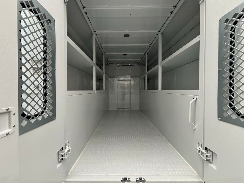New 2026 Ford E-350 Cutaway - photo 6