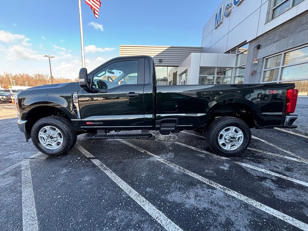 New 2026 Ford F-350 - photo 2