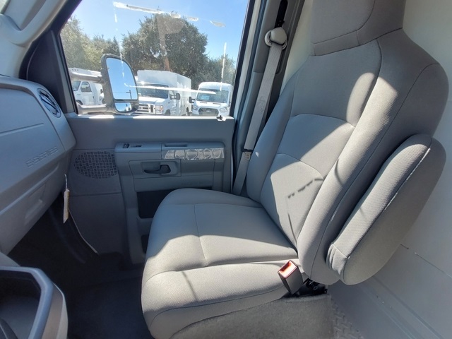 New 2026 Ford E-350 Cutaway - photo 22
