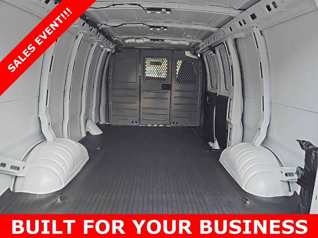 New 2025 Chevrolet Express 2500 Empty Cargo Van - photo 4