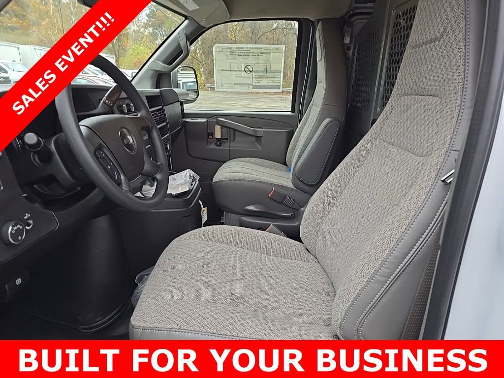 New 2025 Chevrolet Express 2500 Empty Cargo Van - photo 6