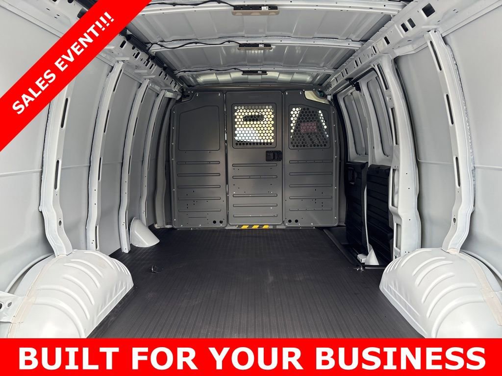 New 2025 Chevrolet Express 2500 Empty Cargo Van - photo 4