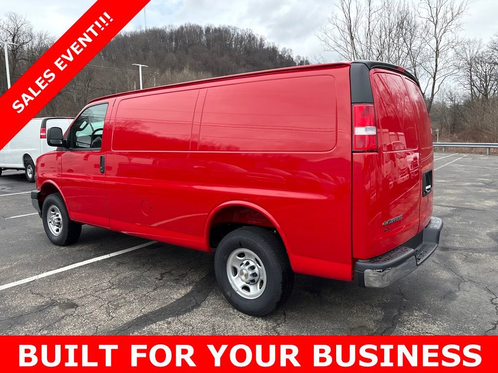 New 2026 Chevrolet Express 3500 Empty Cargo Van - photo 3