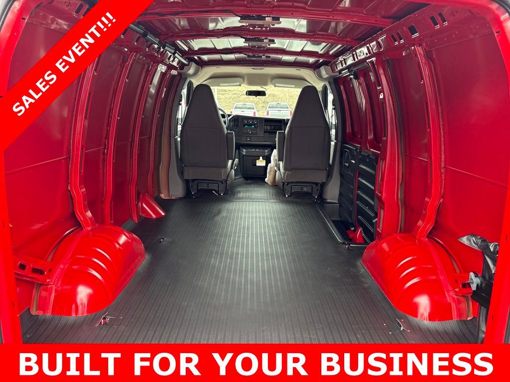 New 2026 Chevrolet Express 3500 Empty Cargo Van - photo 4