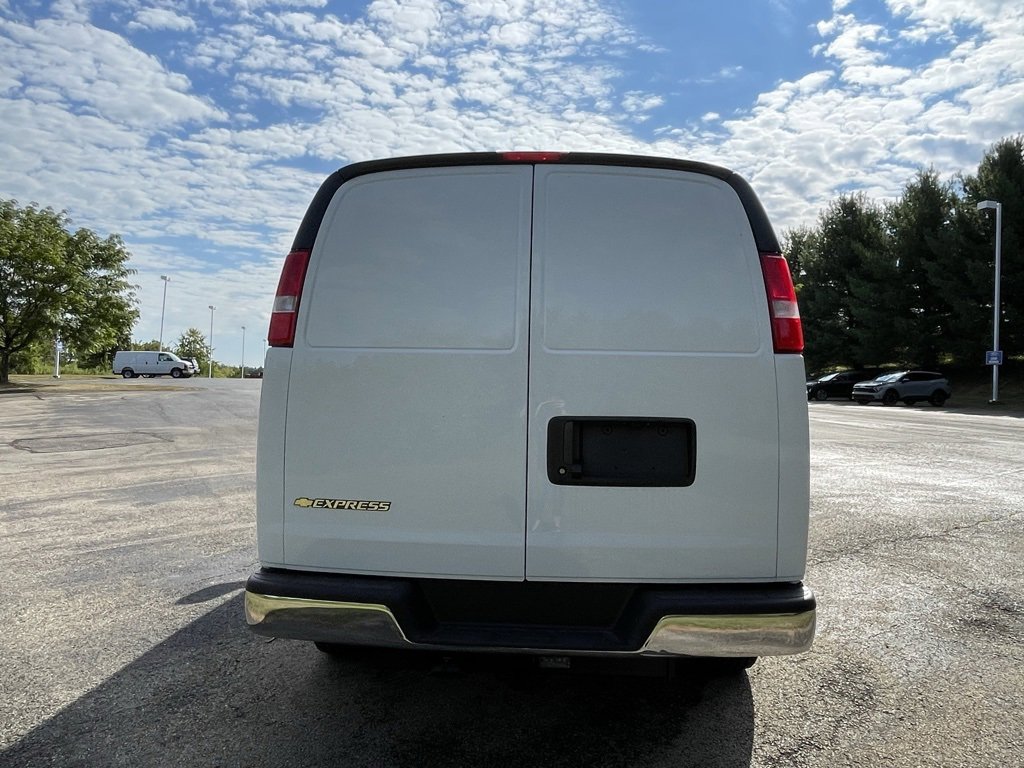 New 2025 Chevrolet Express 3500 Empty Cargo Van - photo 42