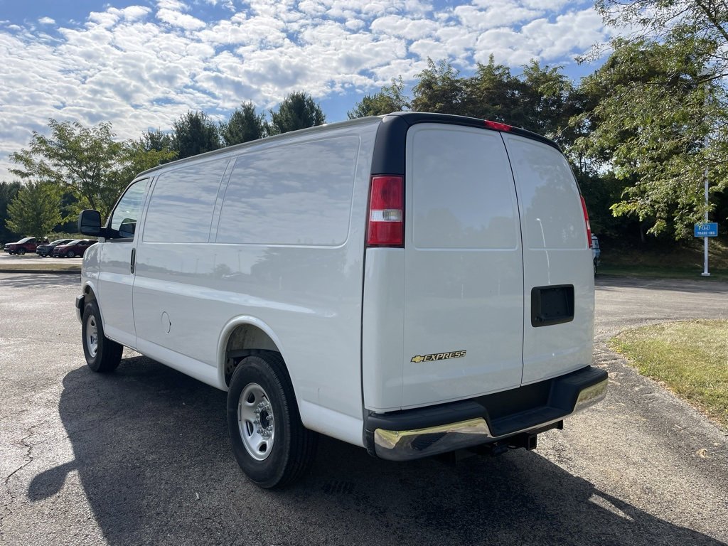 New 2025 Chevrolet Express 3500 Empty Cargo Van - photo 43