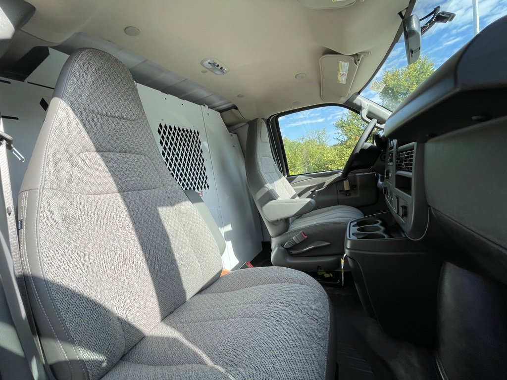 New 2025 Chevrolet Express 3500 Empty Cargo Van - photo 49