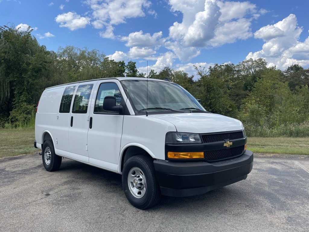 New 2025 Chevrolet Express 2500 - photo 1