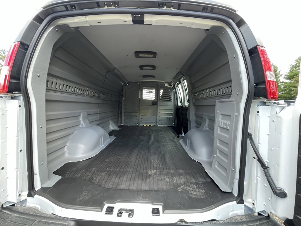 New 2025 Chevrolet Express 2500 Empty Cargo Van - photo 46