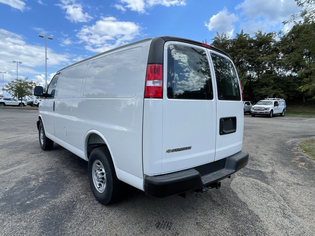 New 2025 Chevrolet Express 2500 Empty Cargo Van - photo 5
