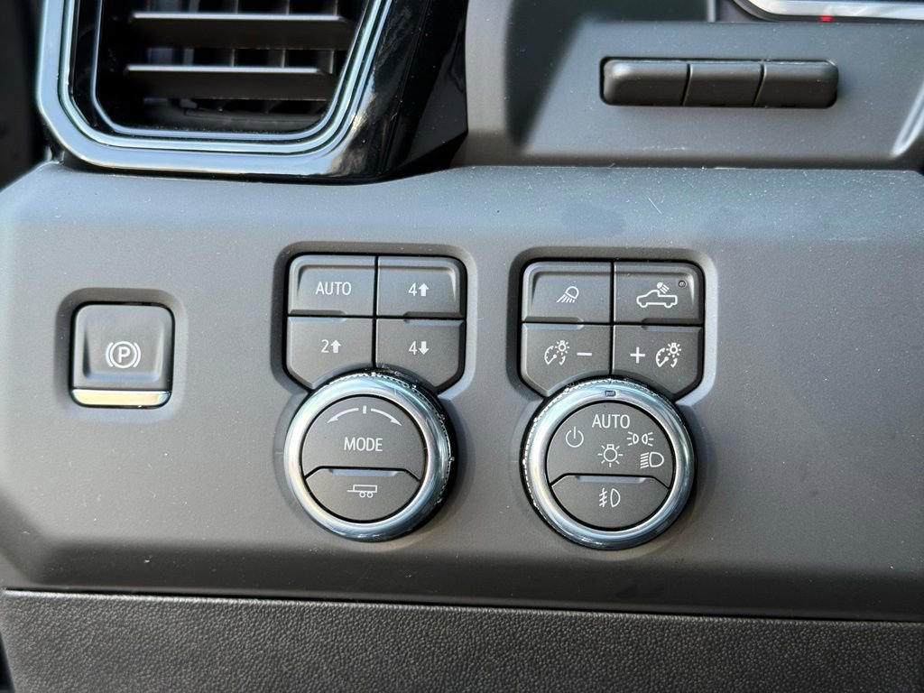 New 2026 GMC Sierra 2500 AT4 Crew Cab - photo 23