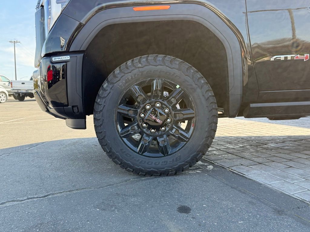 New 2026 GMC Sierra 2500 AT4 Crew Cab - photo 5
