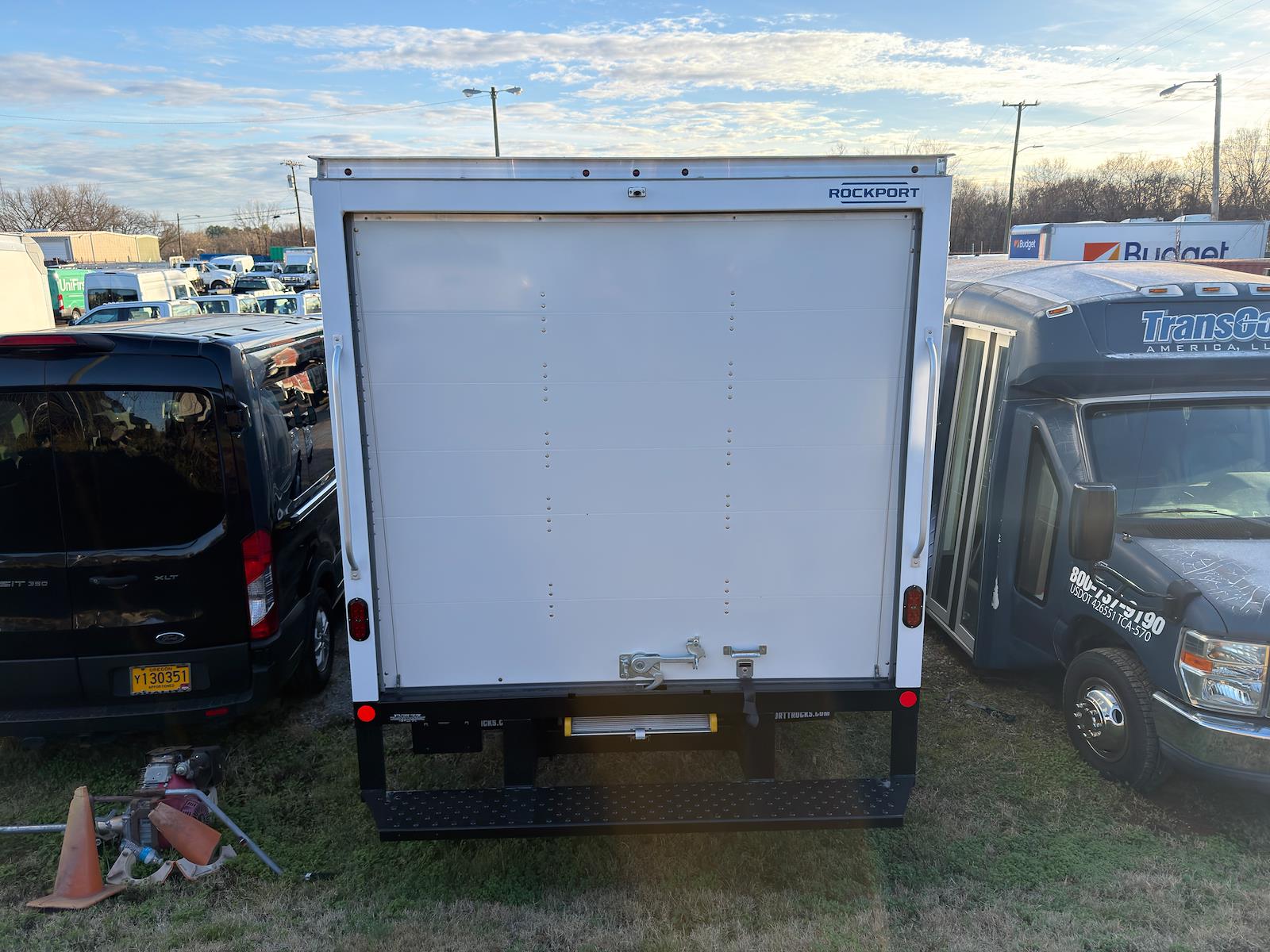 New 2026 Ford E-350 Cutaway - photo 4