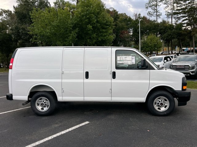 New 2025 GMC Savana 3500 Empty Cargo Van - photo 9