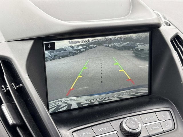 Used 2019 Ford Escape SE - photo 9