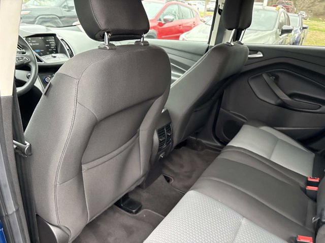 Used 2019 Ford Escape SE - photo 17