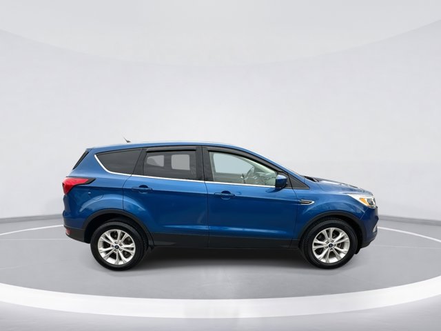 Used 2019 Ford Escape SE - photo 32