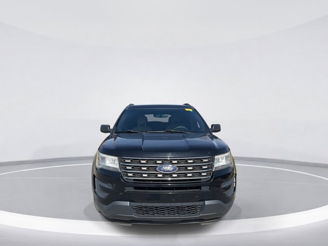 Used 2016 Ford Explorer - photo 2