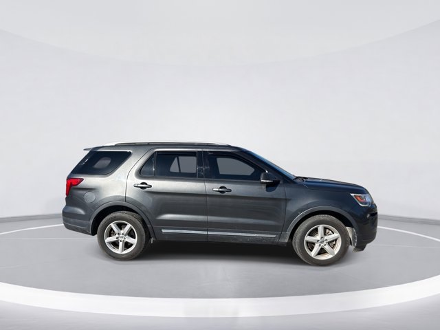 Used 2019 Ford Explorer XLT - photo 8