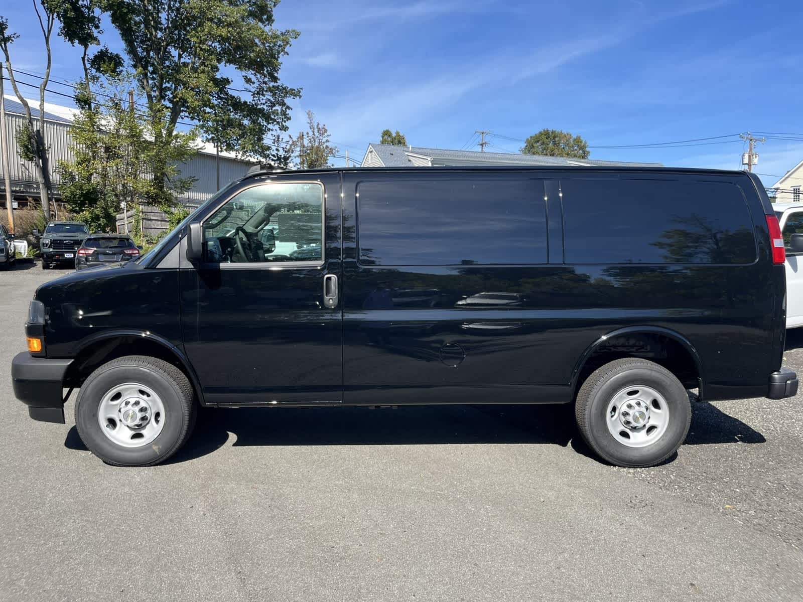 New 2025 Chevrolet Express 2500 Empty Cargo Van - photo 9