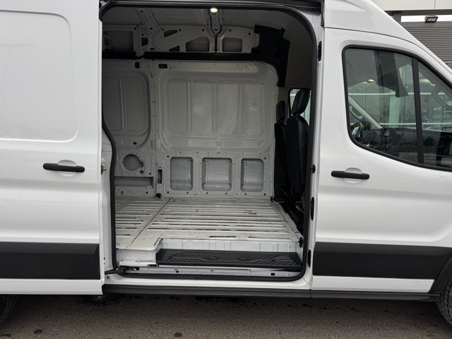 Used 2023 Ford Transit 250 High Roof Empty Cargo Van - photo 22