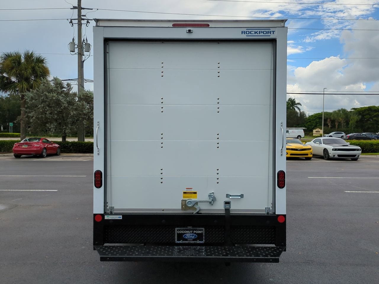 New 2026 Ford E-350 Cutaway - photo 5