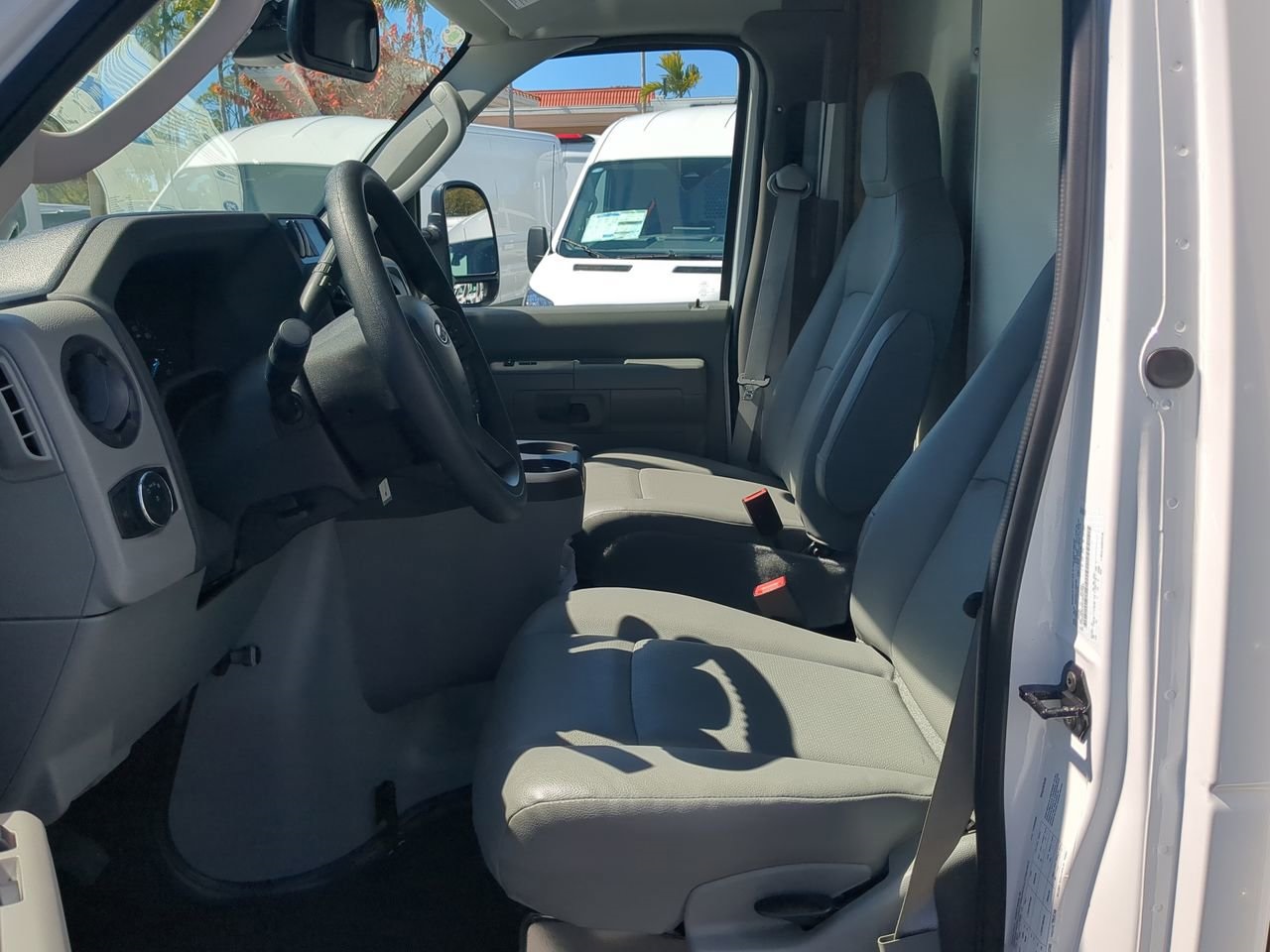 New 1996 Ford E-450 Cutaway - photo 16