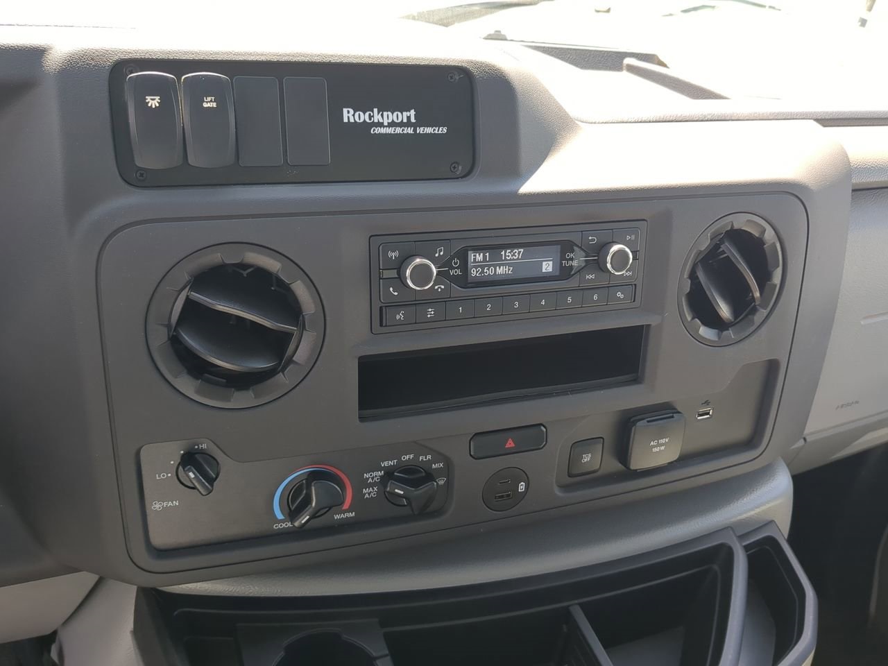 New 1996 Ford E-450 Cutaway - photo 17