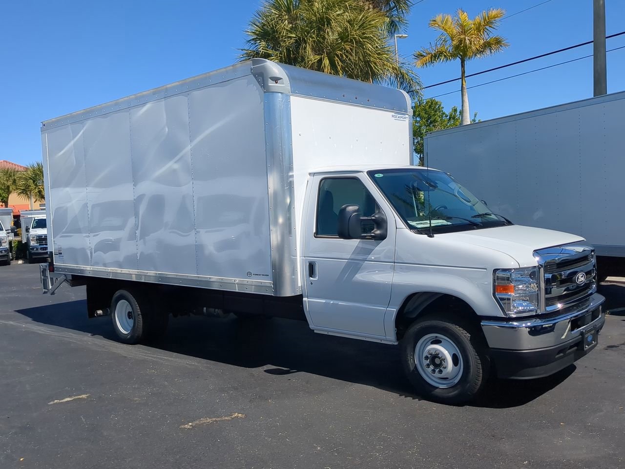 New 1996 Ford E-450 Cutaway - photo 27