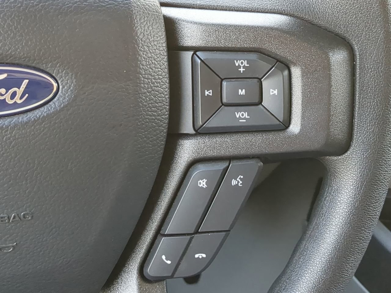 New 1996 Ford E-450 Cutaway - photo 23