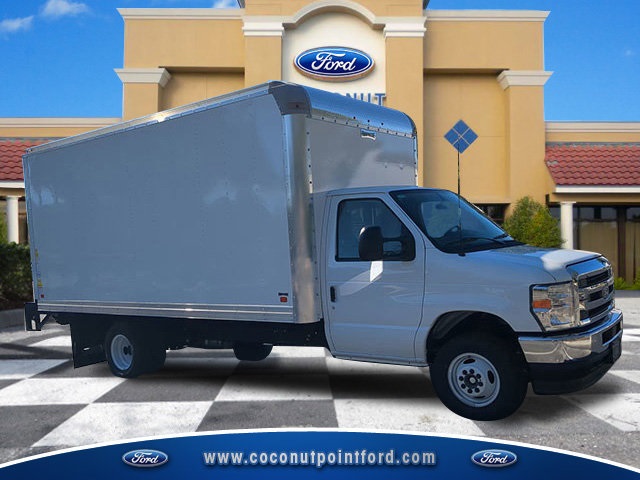New 1996 Ford E-450 - photo 1