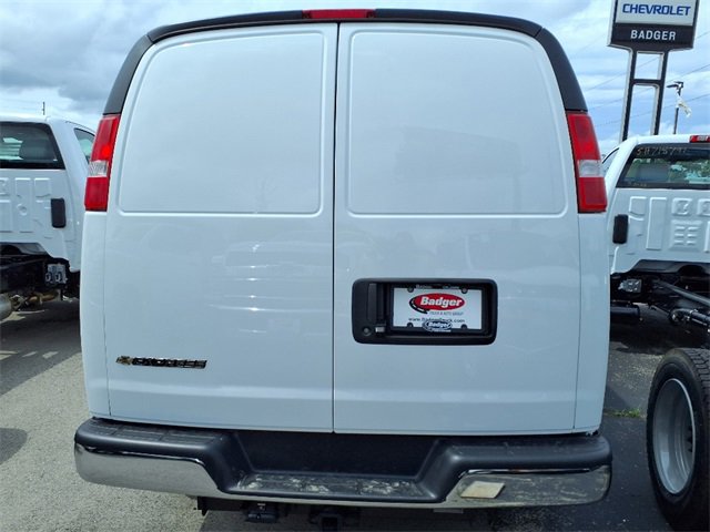 New 2025 Chevrolet Express 3500 Empty Cargo Van - photo 3