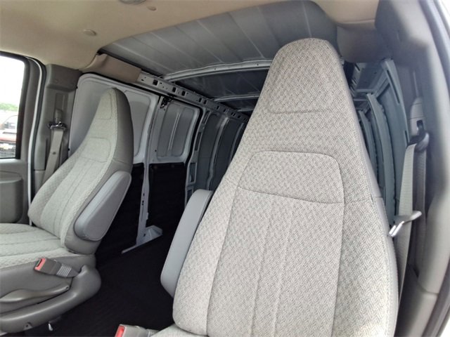 New 2025 Chevrolet Express 3500 Empty Cargo Van - photo 9