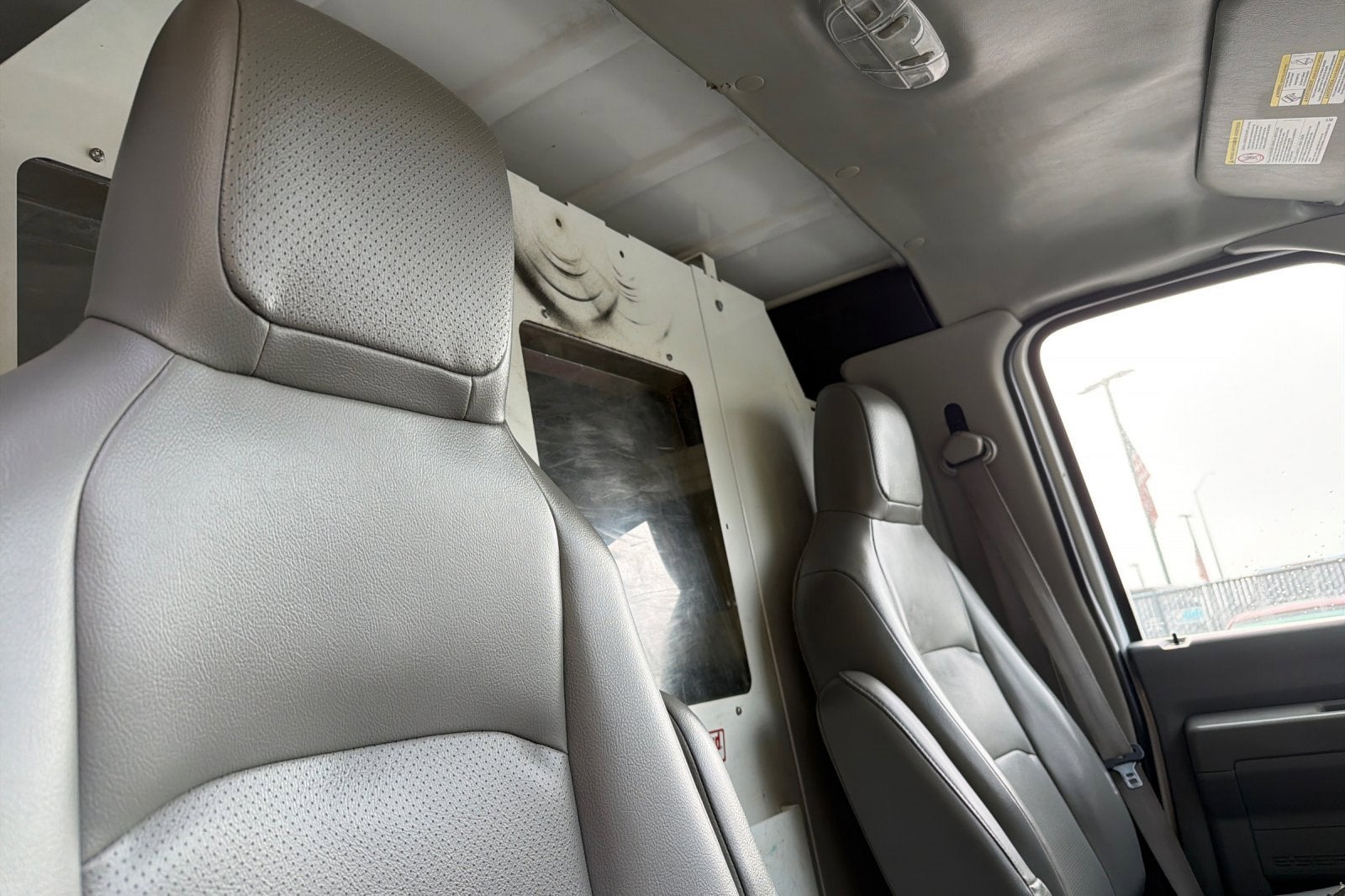 Used 2013 Ford E-350 Empty Cargo Van - photo 12