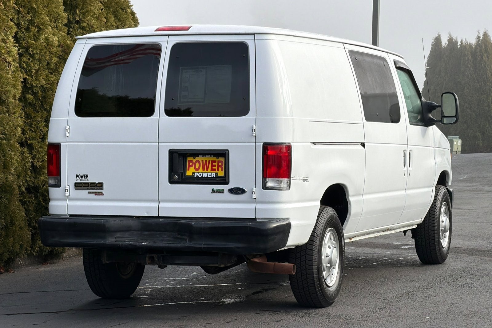 Used 2013 Ford E-350 - photo 2